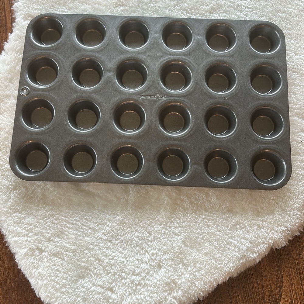 Pampered
Chef mini
Pan